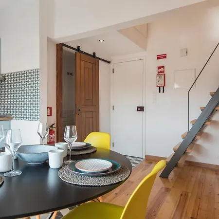 Διαμέρισμα Lovelystay Vintage Loft Near Martim Moniz *